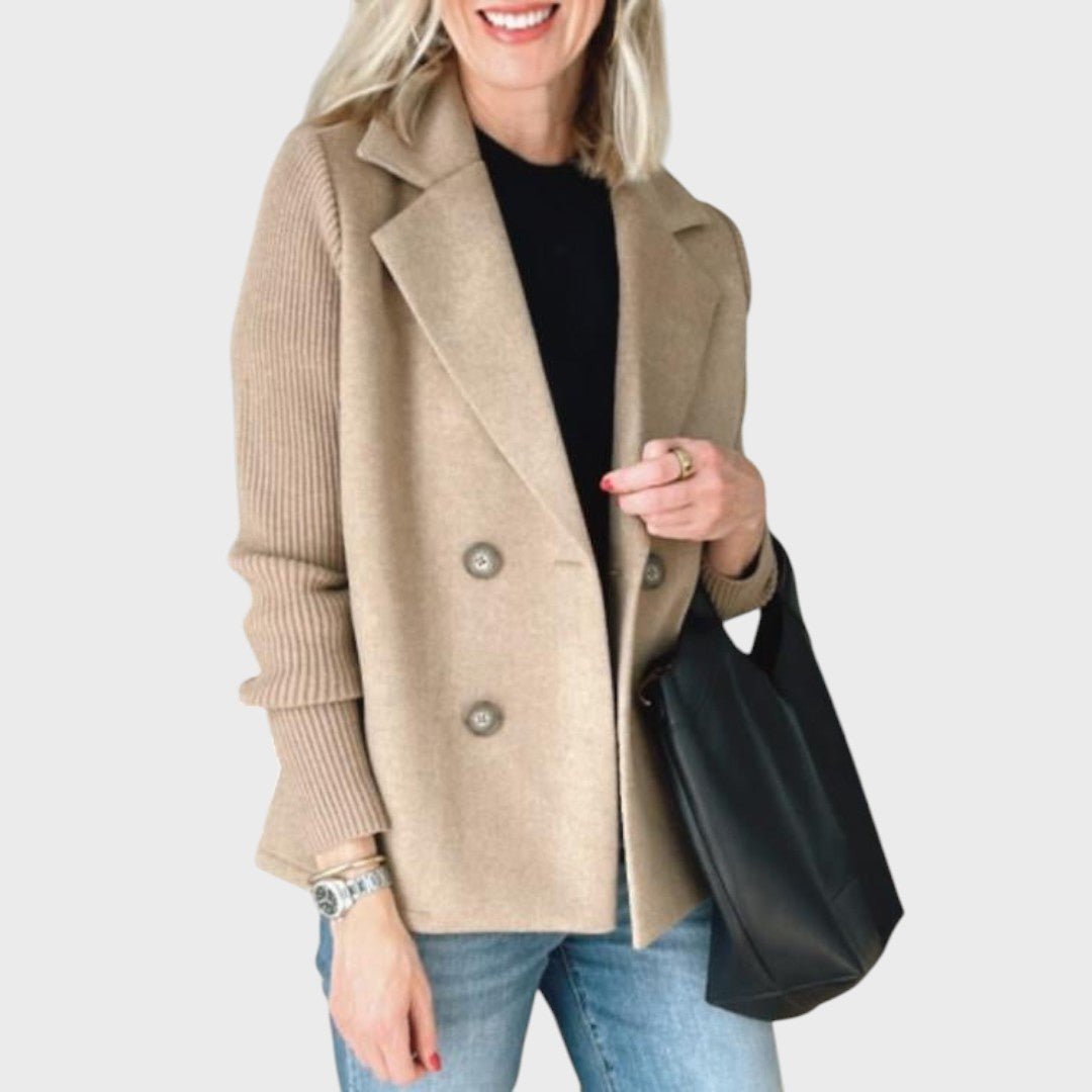 Klara | Elegantni blejzer s pletenim rukavima - Mila Zagreb